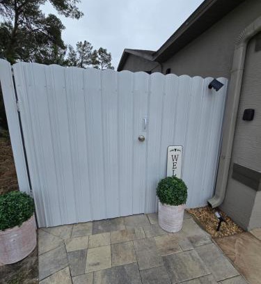 Spring Hill House | Serenity - Guest house in Spring Hill