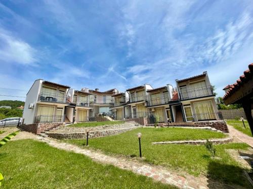 Intsaraki House | Serenity hill