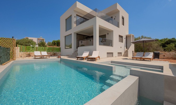 Sternes Villa | Serenity villa,Private pool,Near beach,tavern,Chania