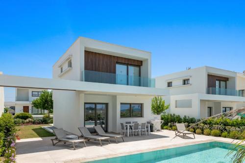 Softades Villa | Serenity Waves Villa 17