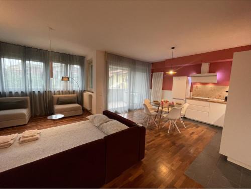 Seriate Apartment | Seriate - Jacuzzi Bath