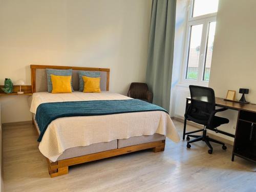 Rudolfsheim-Funfhaus Apartment | SERVUS HOMES - Metro Station Stadthalle - Vienna Calling