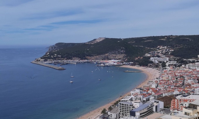 Quintola da Maca Villa | Sesimbra 6 minutes, Luxury villa, 3 bedrooms, 3 baths, garage. Arrabida Park