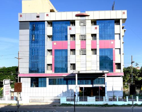 Kumbakonam Hotel | SET Residency