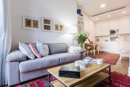 Museo Apartment | Sevilla Home Center Suites