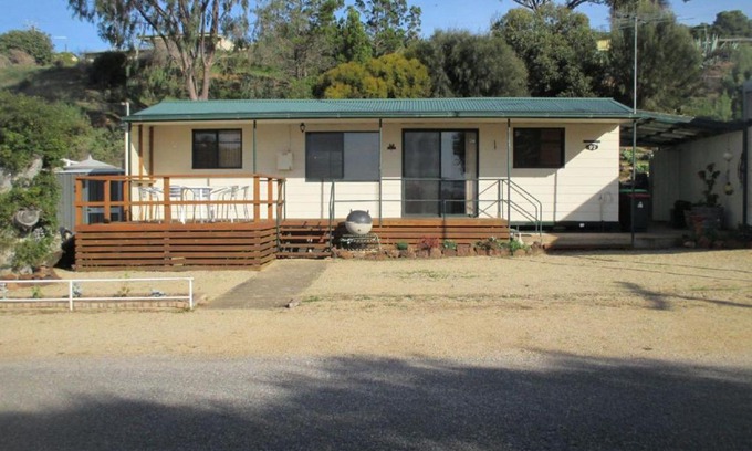 Muloowurtie House | Shack 93 - James Well
