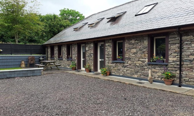 Annascaul Bed & Breakfast | Shadow River Farm