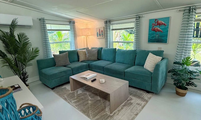 Stuart Cottage | Shady Acres Owner’s Suite