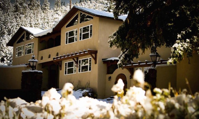 Taos Hotel | Shady Brook Inn and Resort