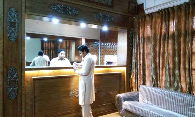 Peshawar Hotel | Shahi Palace Guest House