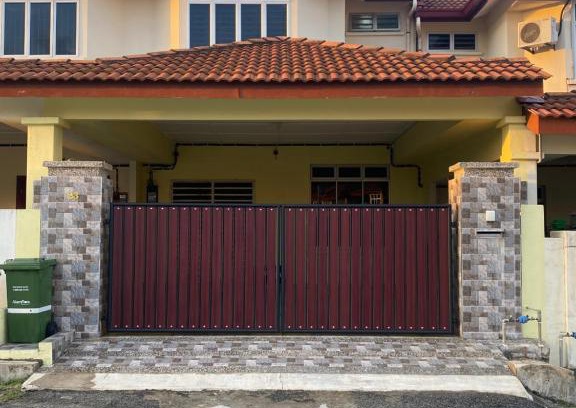 Kampung Alor Akar House | Shaleishah Homestey