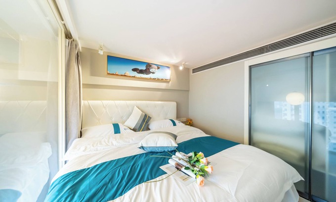 Downtown Shanghai Apartment | Shanghai Hills & Wanye Prime Stay