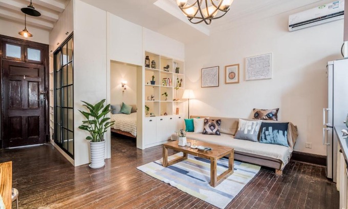 Xuhui Apartment | Shanghai Hills & XING 48 Homestay Near Line1 and Line7 Changshu Road Mid Huaihai Road