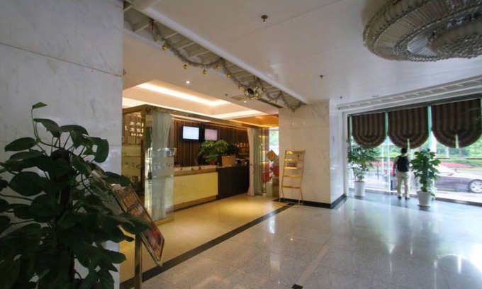 Hong Kou House | Shanghai Qidian Apartment The Bund