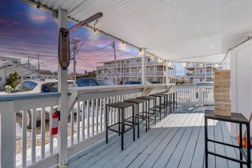 Hampton House | Shangri-La Escape-Steps to Beach and Marina-AC
