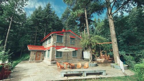 Almora Cabin | Shantiniketan Mountain Home