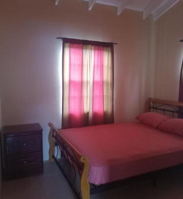 Castries Apartment | Shared space with ensuite bathroom - free pickup from Castries ports with 7 nights stay minimum required for Hewanorra International Airport