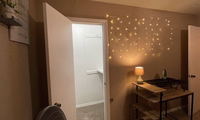 West Arlington House | Shared Women only , Comfortable , Beds w/TVs