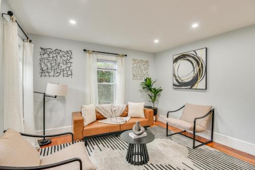 Sharon Apartment | Sharon Home Less Than 8 Mi to Gillette Stadium!