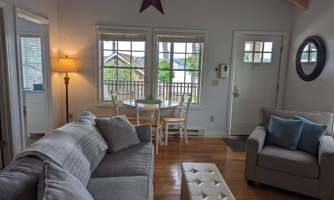 Edgecomb Apartment | Sheepscot Harbour Cottage #19