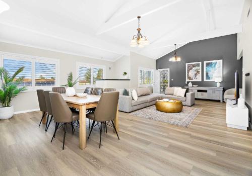 Shellharbour House | Shellharbour Poolside Escape