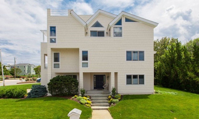 Croatan Beach House | Shep's blocks in Virginia Beach