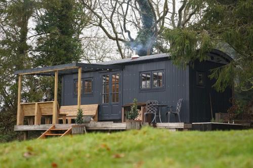 Compton Dando Ski Chalet | Shepherds Hut in countryside near Bath and Bristol