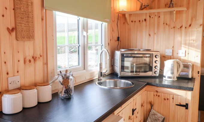 Omagh Cottage | Shepherds Retreat Glenlark
