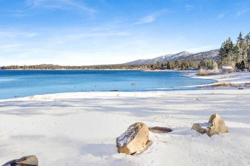 Big Bear Lake House | Shore Acres Lodge-450 by Big Bear Vacations