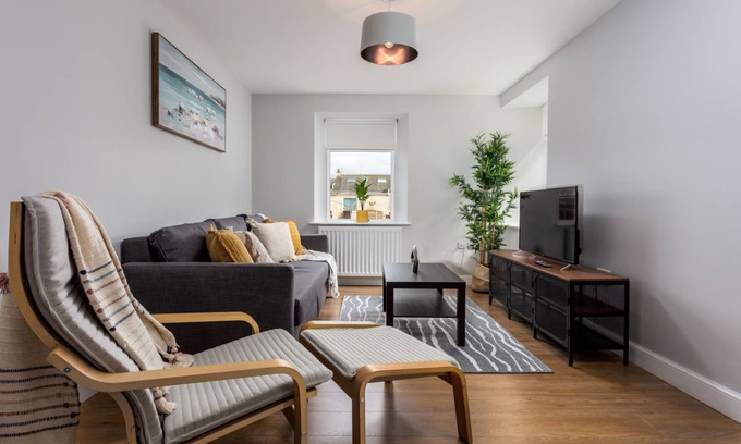 Prestwick Apartment | Shore View - Donnini Apartments