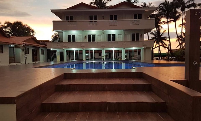 Nasugbu Hotel | Shoreland Beach Resort by Cocotel