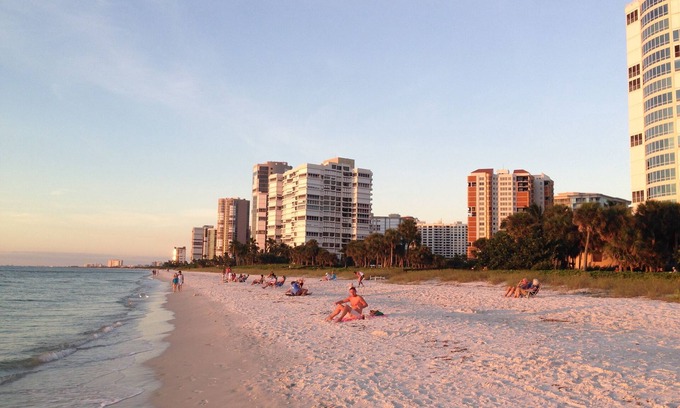 Park Shore Condo | Short Distance to the Coast - Access To Private Community Beach - Walk To Shops