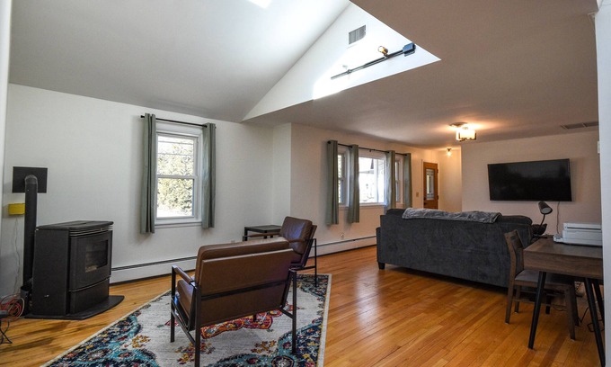 Bennington House | Short walk to Main St. and SVMC and under 1 hour to skiing.