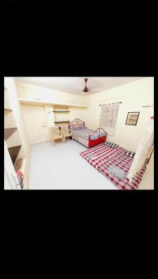 Akalkot Hotel | Shriguru Guest House Akkalkot
