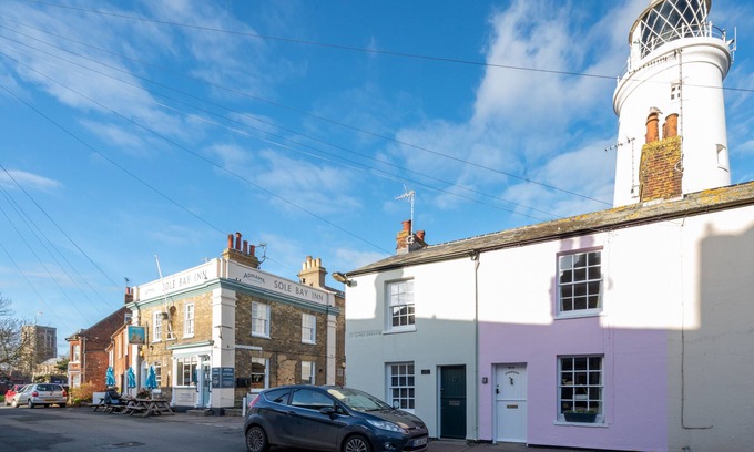 Southwold House | Shrimpers - Two Bedroom House, Sleeps 4