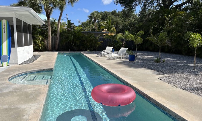 Siesta Key House | Siesta Key Gem ! -50' Lap Pool, Hot Tub and just one Block to Siesta Key Beach!