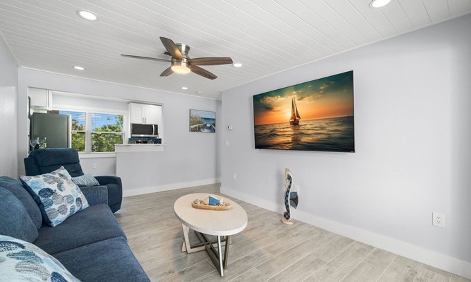 Siesta Key Condo | Siesta Key Waterfront Condo, Beachfront, Pool, Sunset View