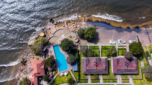 Senga Resort | Sigelege Beach Resort