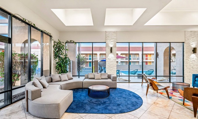 Indio Hotel | Signature Indio I-10 Coachella Valley