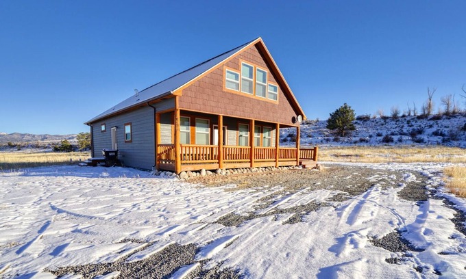 Nathrop Cabin | Silver Trout Lodge- Dog Friendly with Amazing Views!