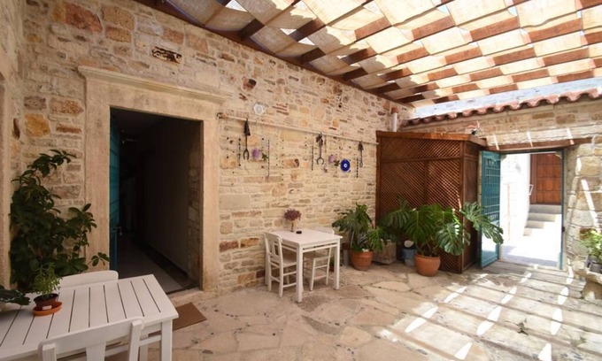 Yenifoca Bed & Breakfast | Sim Otel