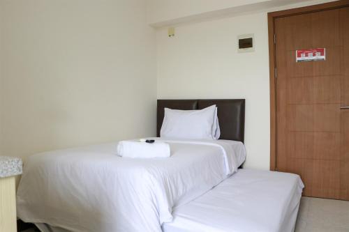 Depok Apartment | Simple and Enjoy Living Studio Room at Cinere Resort Apartment By Travelio