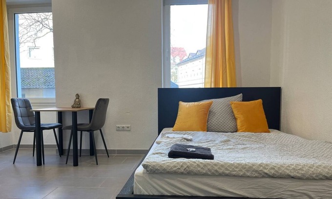 Innenstadt-West Apartment | Simplex Apartments am Euro | suite |modern