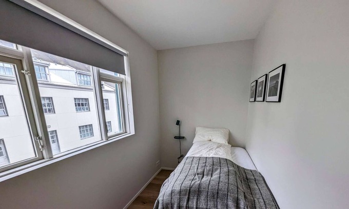 Isafjordur House | Single with Shared Bathroom @ The Ísafjörður inn