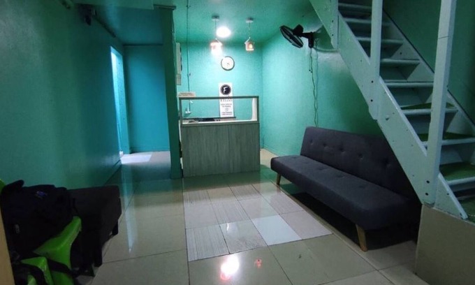 Male House | Single Room 8