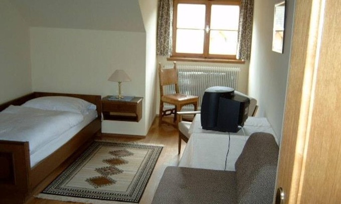 Mauterndorf Apartment | Single room with shower, WC - Hotel Post Mauterndorf OG