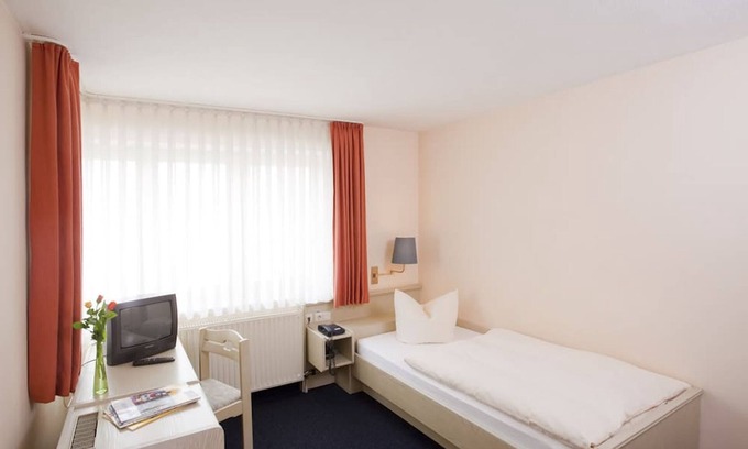Gemarkung Tailfingen Apartment | Single room with shower and WC