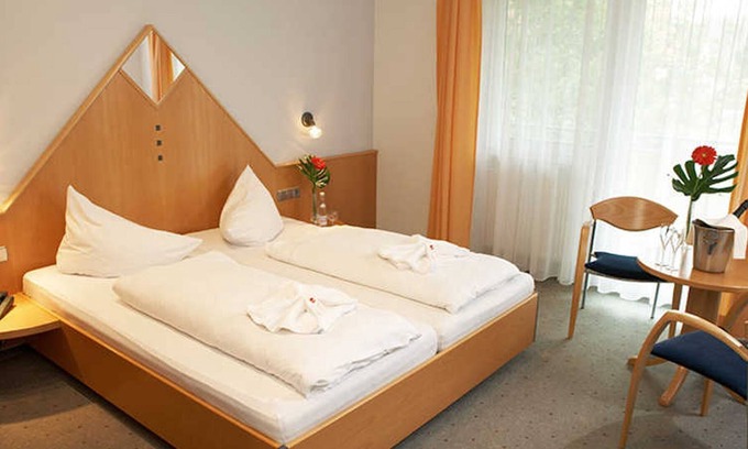 Rust Cottage | Single room with toilet and shower - Hotel Restaurant Löwen