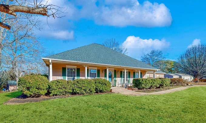 Saltillo House | Single-story home with private deck, grill, fireplace, & W/D