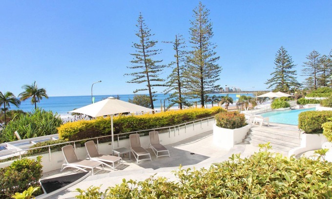 Mooloolaba Apartment | Sirocco 202 by G1 Holidays - Two Bedroom Beachfront Apartment in Sirocco Resort